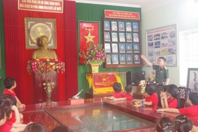 HOẠT ĐỘNG CHÀO MỪNG NGÀY GIẢI PHÓNG MIỀN NAM 30/4 CỦA THẦY VÀ TRÒ TRƯỜNG TIỂU HỌC THỊ TRẤN YÊN ĐỊNH