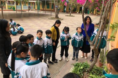 Trường Tiểu học Yên Định tổ chức các tiết học ngoài không gian lớp học cho học sinh